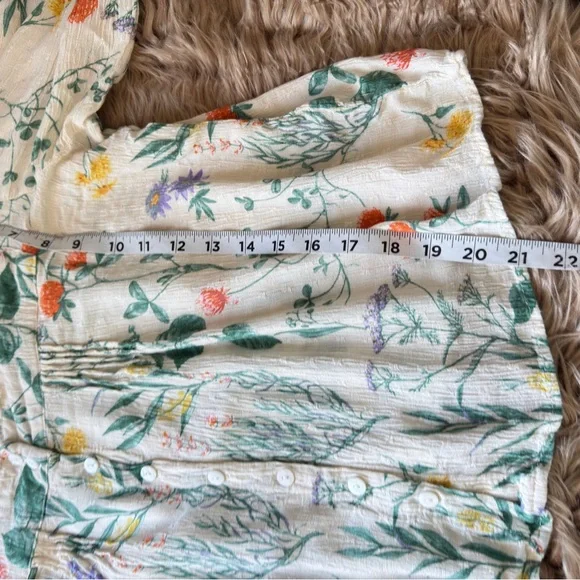 Laura Ashley Botanical Floral Cropped Blouse, thin crinkle gauze, women’s XL - Picture 9 of 10